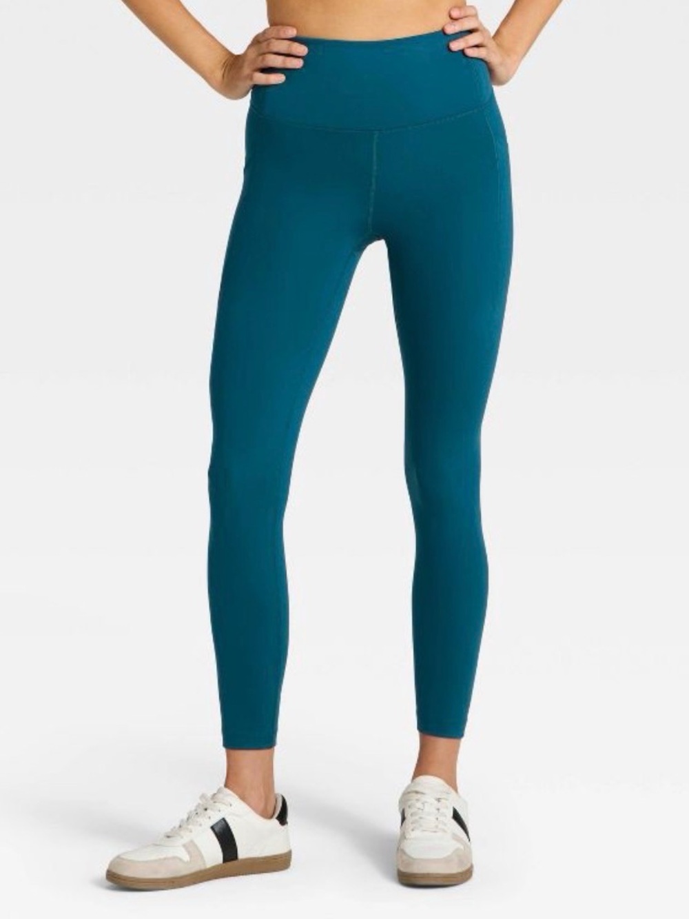 Dynamic Flex High-Rise Pocketed 7/8  Leggings All In Motion XS